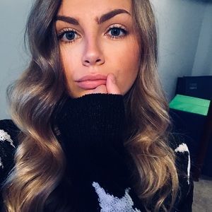 Meet your Posher, Raegan